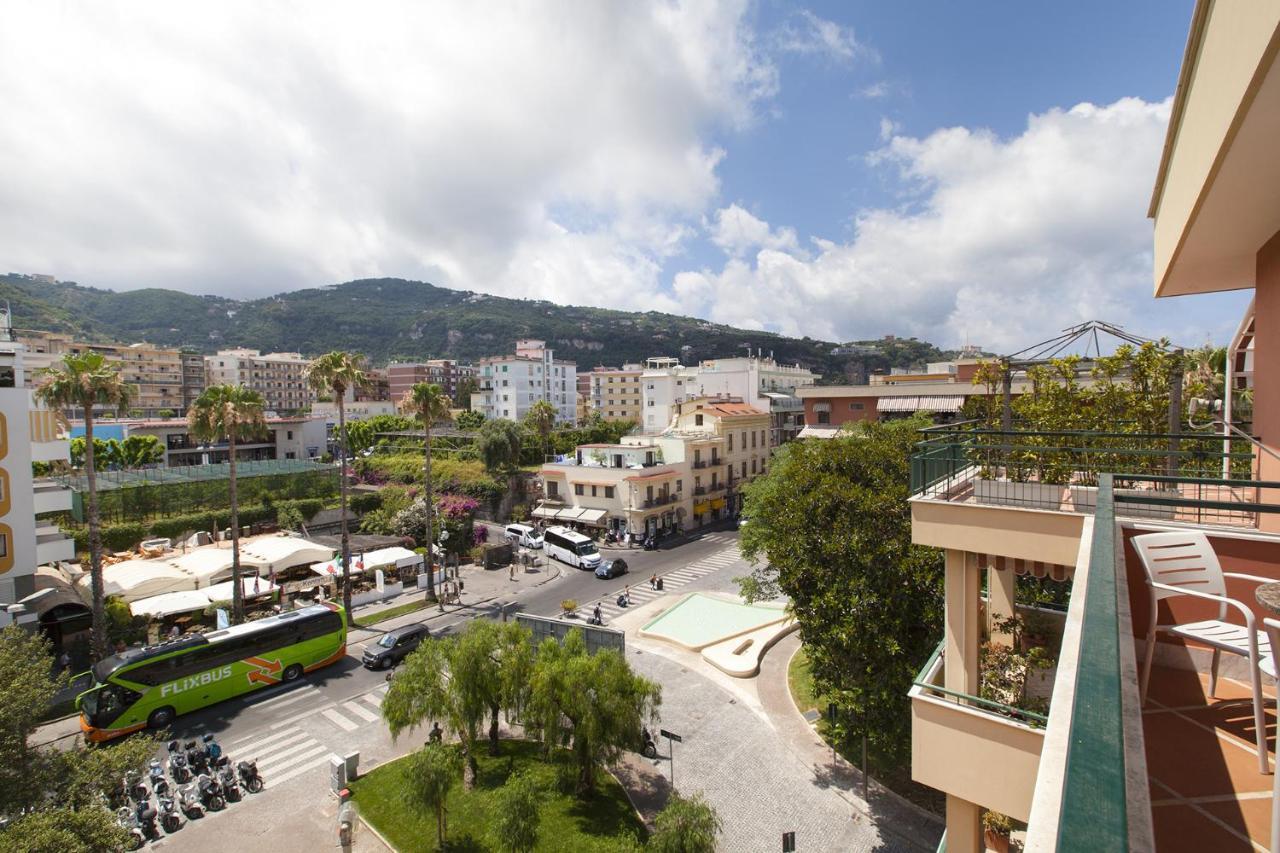 Amore Rentals - Casa Katia Sorrento Bagian luar foto